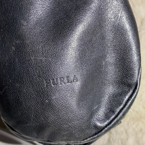 FURLA ~ 2 Way ~ Soft Black Leather Hobo Bag - Picture 2 of 13